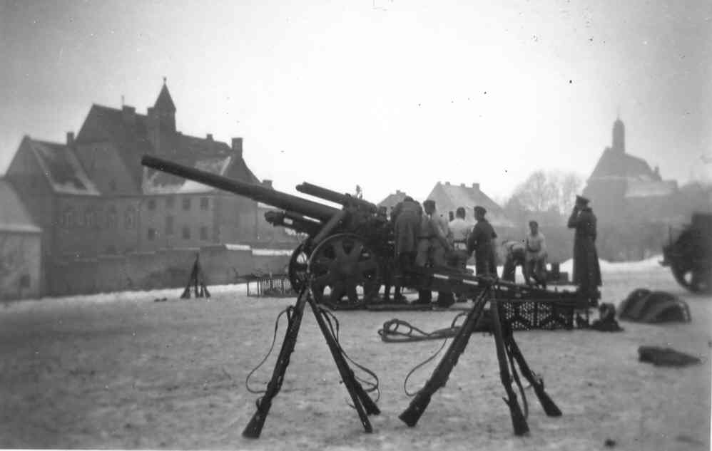 WWII German Howitzer – Military History of the Upper Great Lakes